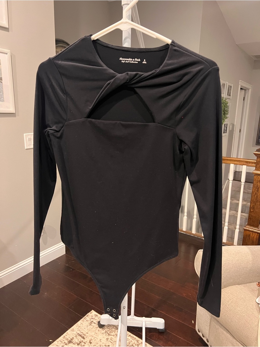 Abercrombie & Fitch Black Long-Sleeve Twist Cutout Bodysuit